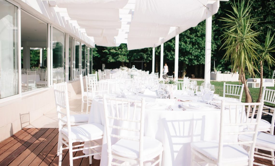 Locatiile TreeHouse - locatii de evenimente companii in aer liber in natura la padure cu piscina