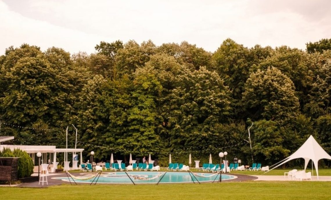 petrecere in aer liber