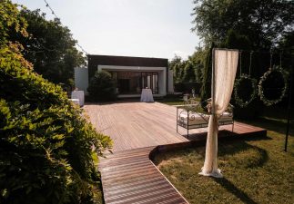 Locatiile TreeHouse - locatii de evenimente companii in aer liber in natura la padure cu piscina