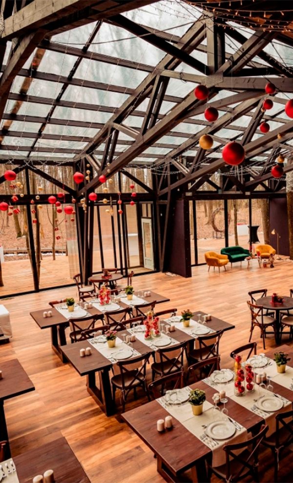 Locatiile TreeHouse - locatii de nunti in aer liber in natura - top locatii de nunta la padure-piscina