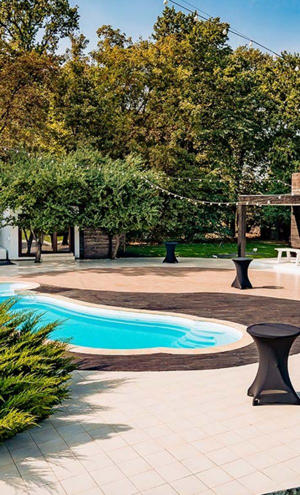 Locatiile TreeHouse - locatii de nunti in aer liber in natura - top locatii de nunta la padure-piscina