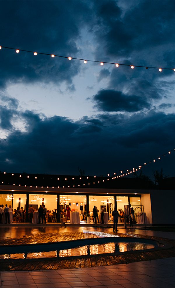 Locatiile TreeHouse - locatii de nunti in aer liber in natura - top locatii de nunta la padure-piscina