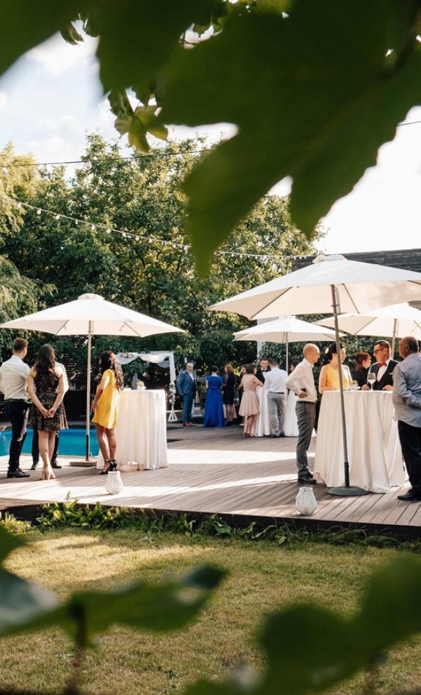 Locatiile TreeHouse - locatii de nunti in aer liber in natura - top locatii de nunta la padure-piscina