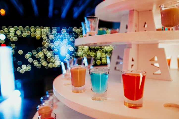 corporate pool party in natura