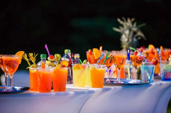 corporate pool party in natura