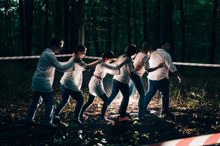 corporate pool party in natura