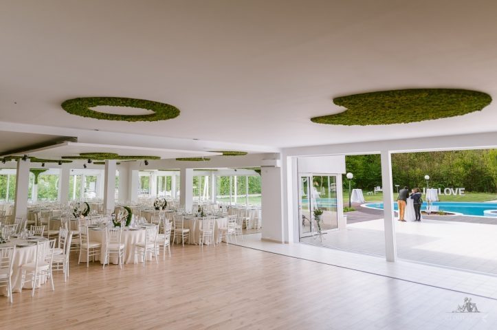 Locatiile TreeHouse - locatii de evenimente companii in aer liber in natura la padure cu piscina