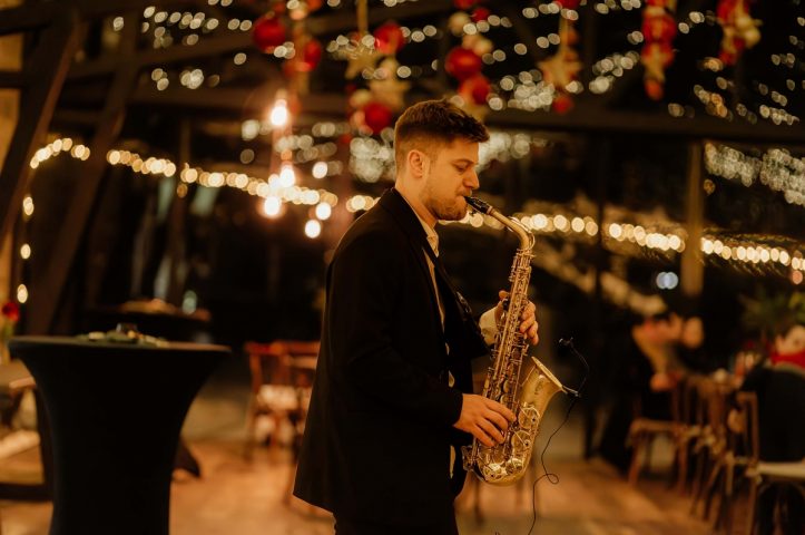 Locatiile TreeHouse - locatii de evenimente companii in aer liber in natura la padure cu piscina