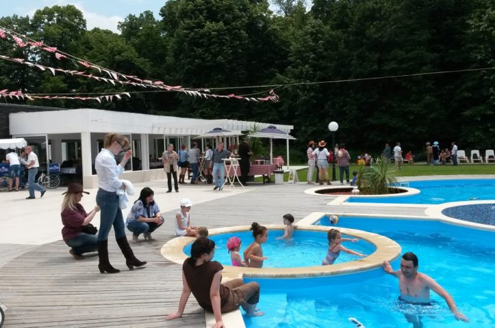 Locatiile TreeHouse - locatii de nunti in aer liber in natura - top locatii de nunta la padure-piscina