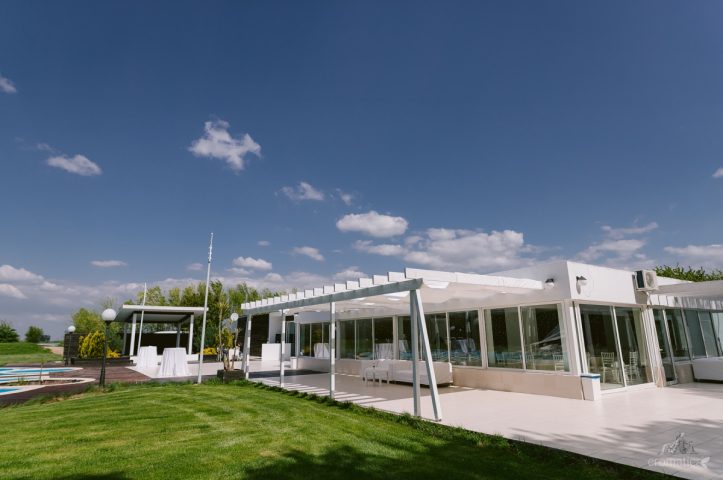 Locatiile TreeHouse - locatii de nunti in aer liber in natura - top locatii de nunta la padure-piscina