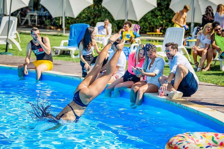 Locatiile TreeHouse - locatii de nunti in aer liber in natura - top locatii de nunta la padure-piscina