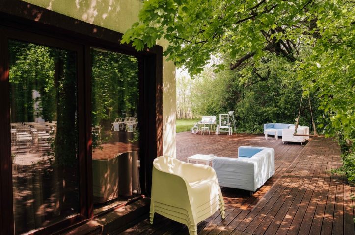 Locatiile TreeHouse - locatii de nunti in aer liber in natura - top locatii de nunta la padure-piscina