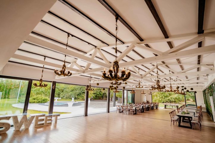 Locatiile TreeHouse - locatii de nunti in aer liber in natura - top locatii de nunta la padure-piscina