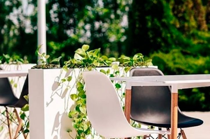 Locatiile TreeHouse - locatii de nunti in aer liber in natura - top locatii de nunta la padure-piscina