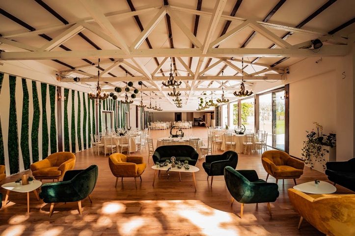 Locatiile TreeHouse - locatii de nunti in aer liber in natura - top locatii de nunta la padure-piscina