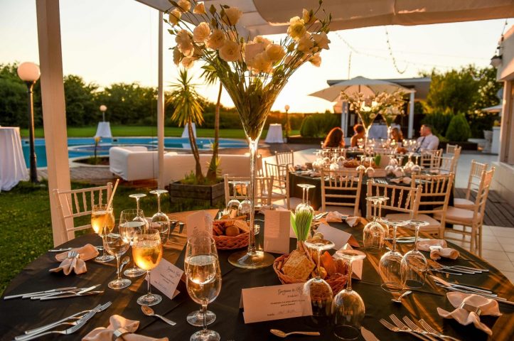 Locatiile TreeHouse - locatii de nunti in aer liber in natura - top locatii de nunta la padure-piscina