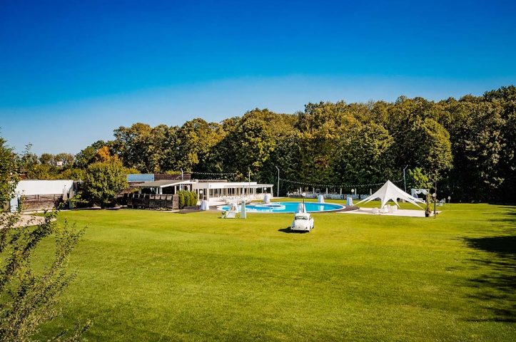 Locatiile TreeHouse - locatii de nunti in aer liber in natura - top locatii de nunta la padure-piscina