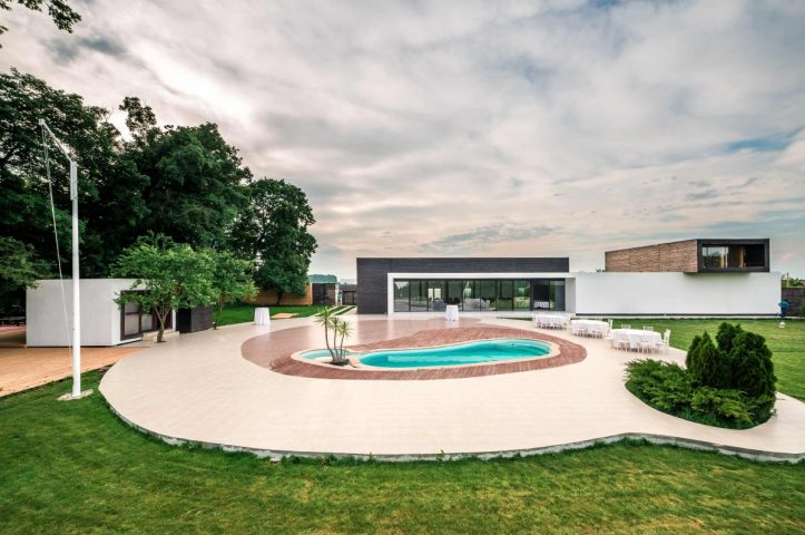 Locatiile TreeHouse - locatii de nunti in aer liber in natura - top locatii de nunta la padure-piscina