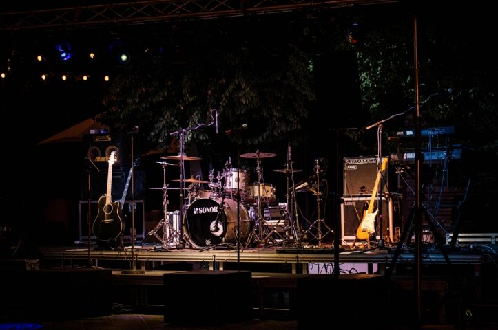 Locatiile TreeHouse - locatii de nunti in aer liber in natura - top locatii de nunta la padure-piscina