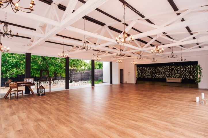 Locatiile TreeHouse - locatii de nunti in aer liber in natura - top locatii de nunta la padure-piscina