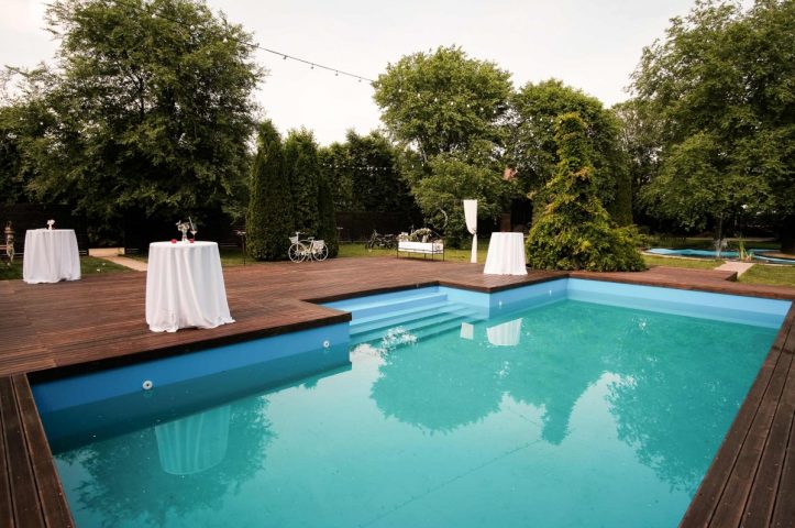 Locatiile TreeHouse - locatii de nunti in aer liber in natura - top locatii de nunta la padure-piscina