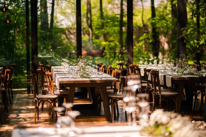 petrecere in aer liber