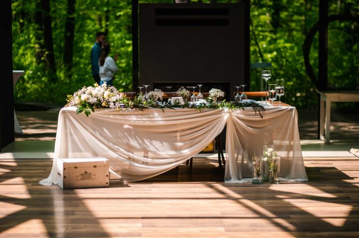 petrecere in aer liber