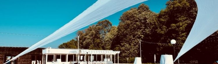 Locatiile TreeHouse - locatii de evenimente companii in aer liber in natura la padure cu piscina