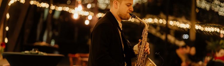 Locatiile TreeHouse - locatii de evenimente companii in aer liber in natura la padure cu piscina