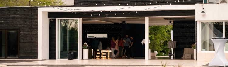 petrecere in aer liber