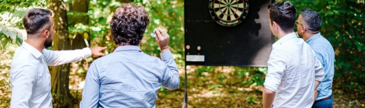 petrecere la piscina