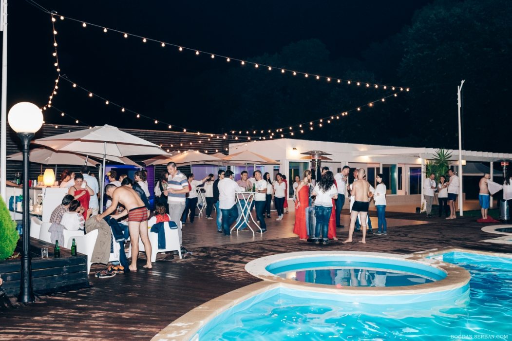 Locatiile TreeHouse - locatii de nunti in aer liber in natura - top locatii de nunta la padure-piscina