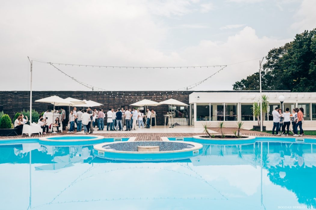 Locatiile TreeHouse - locatii de nunti in aer liber in natura - top locatii de nunta la padure-piscina