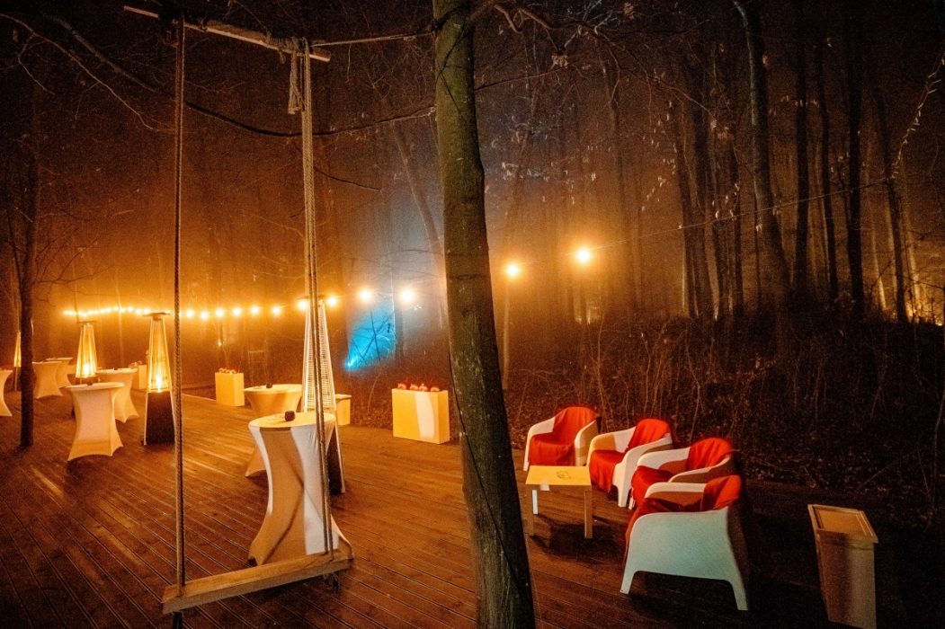 Locatiile TreeHouse - locatii de nunti in aer liber in natura - top locatii de nunta la padure-piscina