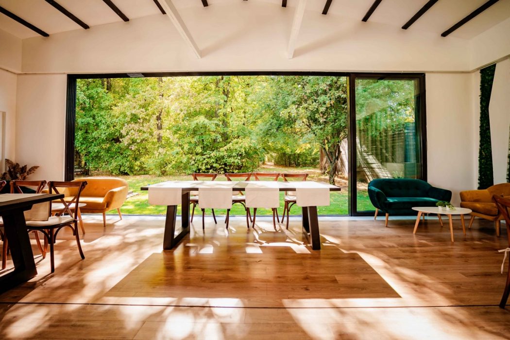 Locatiile TreeHouse - locatii de nunti in aer liber in natura - top locatii de nunta la padure-piscina