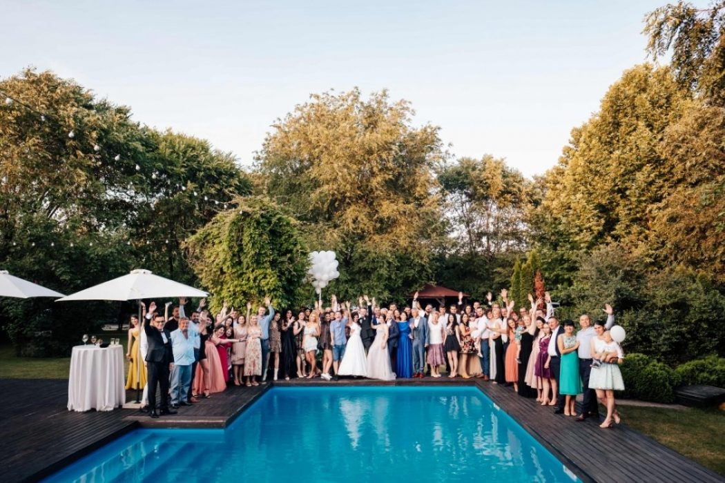 Locatiile TreeHouse - locatii de nunti in aer liber in natura - top locatii de nunta la padure-piscina