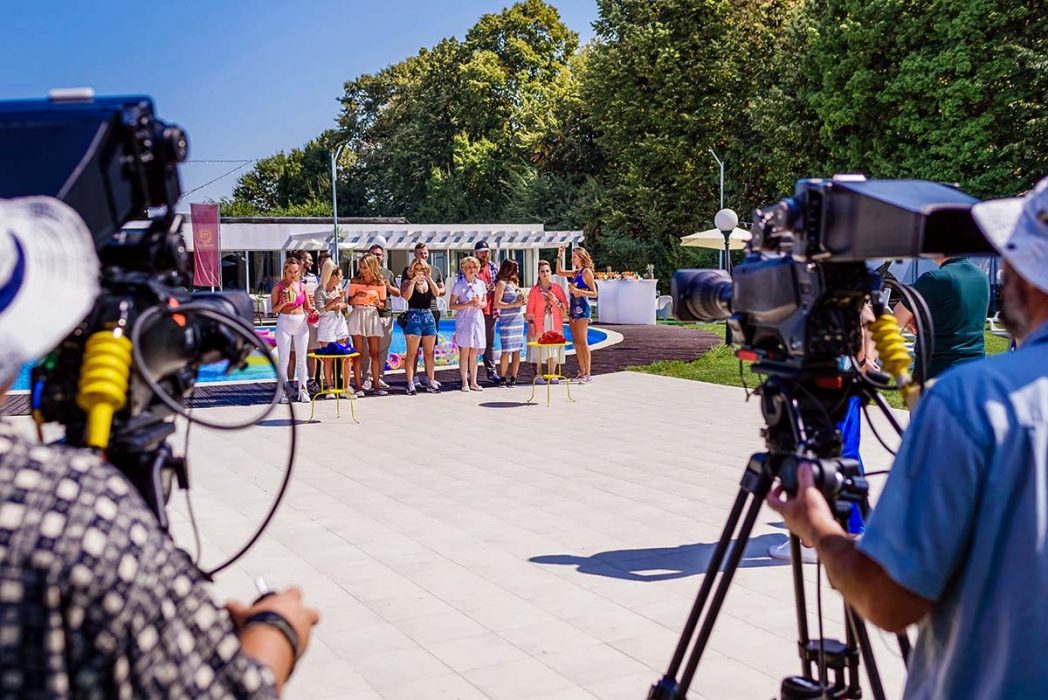 Locatiile TreeHouse - locatii de nunti in aer liber in natura - top locatii de nunta la padure-piscina