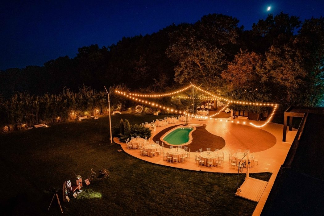 Locatiile TreeHouse - locatii de nunti in aer liber in natura - top locatii de nunta la padure-piscina