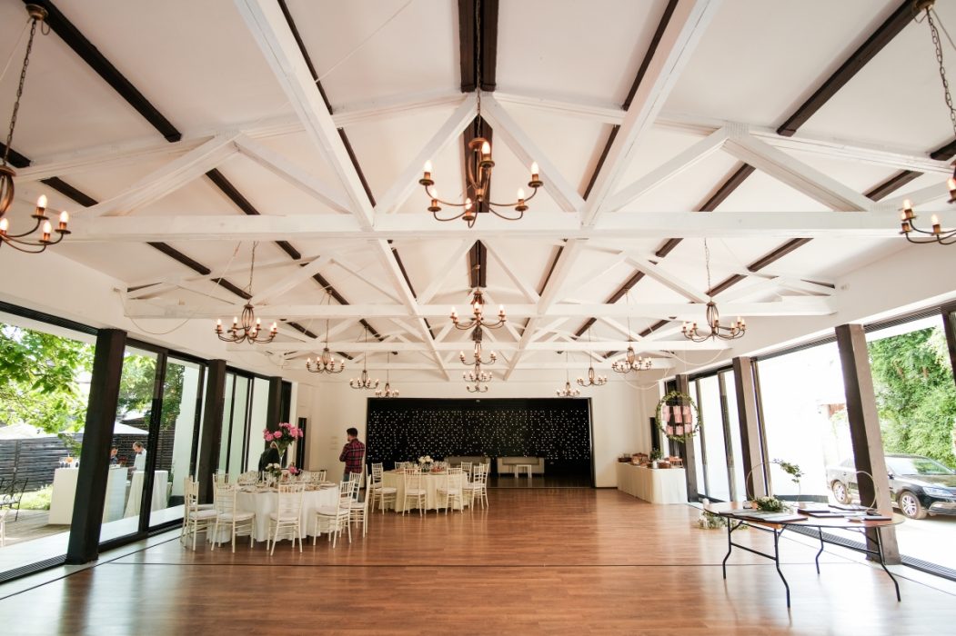 Locatiile TreeHouse - locatii de nunti in aer liber in natura - top locatii de nunta la padure-piscina