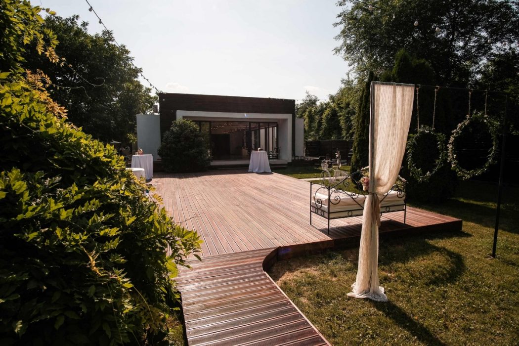 Locatiile TreeHouse - locatii de nunti in aer liber in natura - top locatii de nunta la padure-piscina