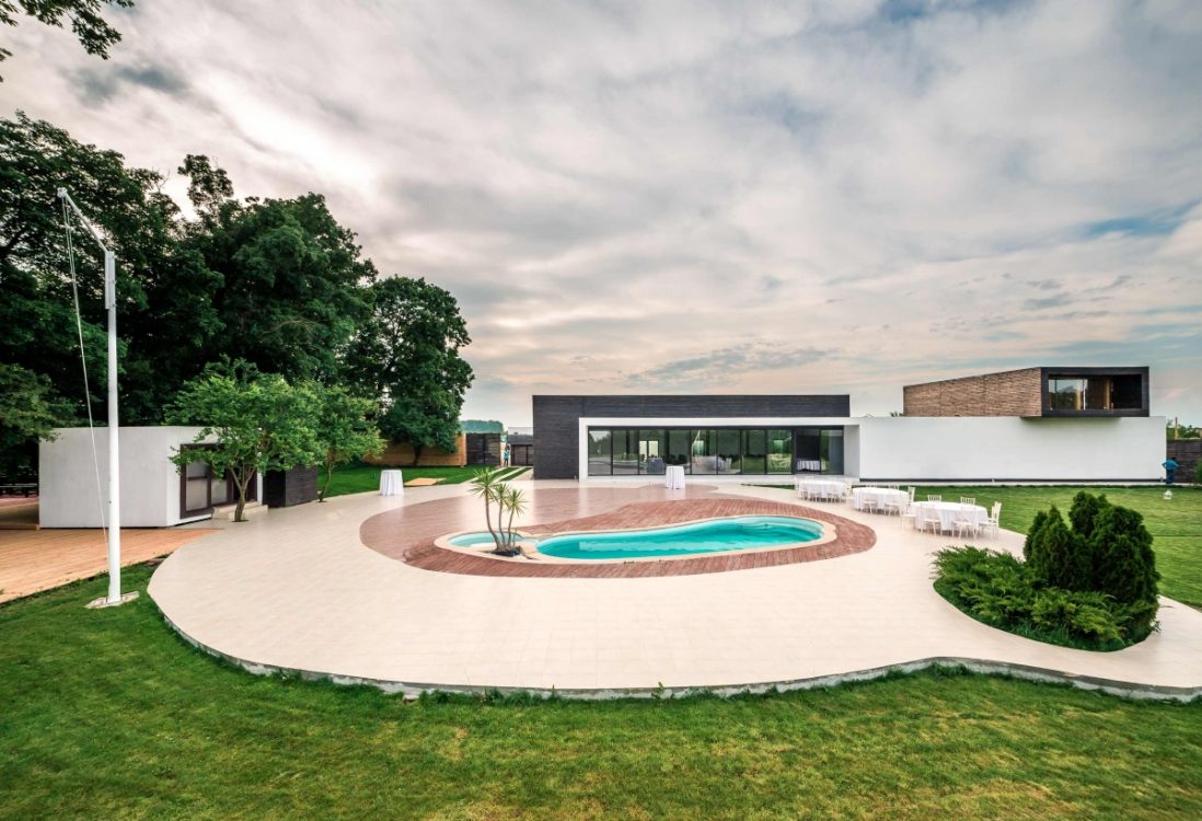 Locatiile TreeHouse - locatii de nunti in aer liber in natura - top locatii de nunta la padure-piscina