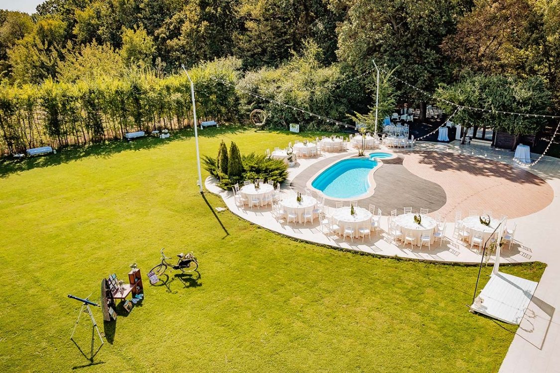 Locatiile TreeHouse - locatii de nunti in aer liber in natura - top locatii de nunta la padure-piscina